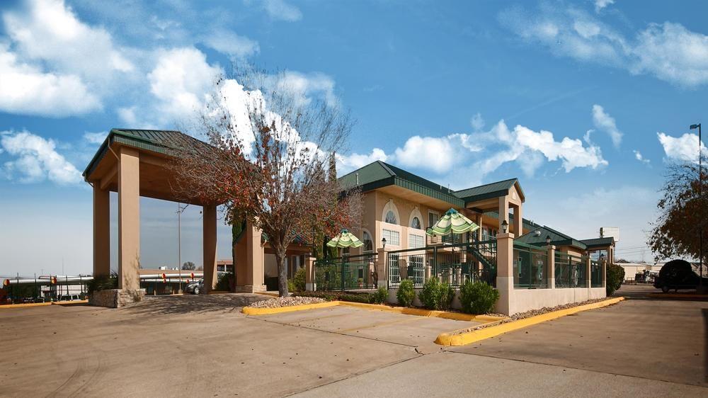 Best Western Marble Falls Inn Bagian luar foto