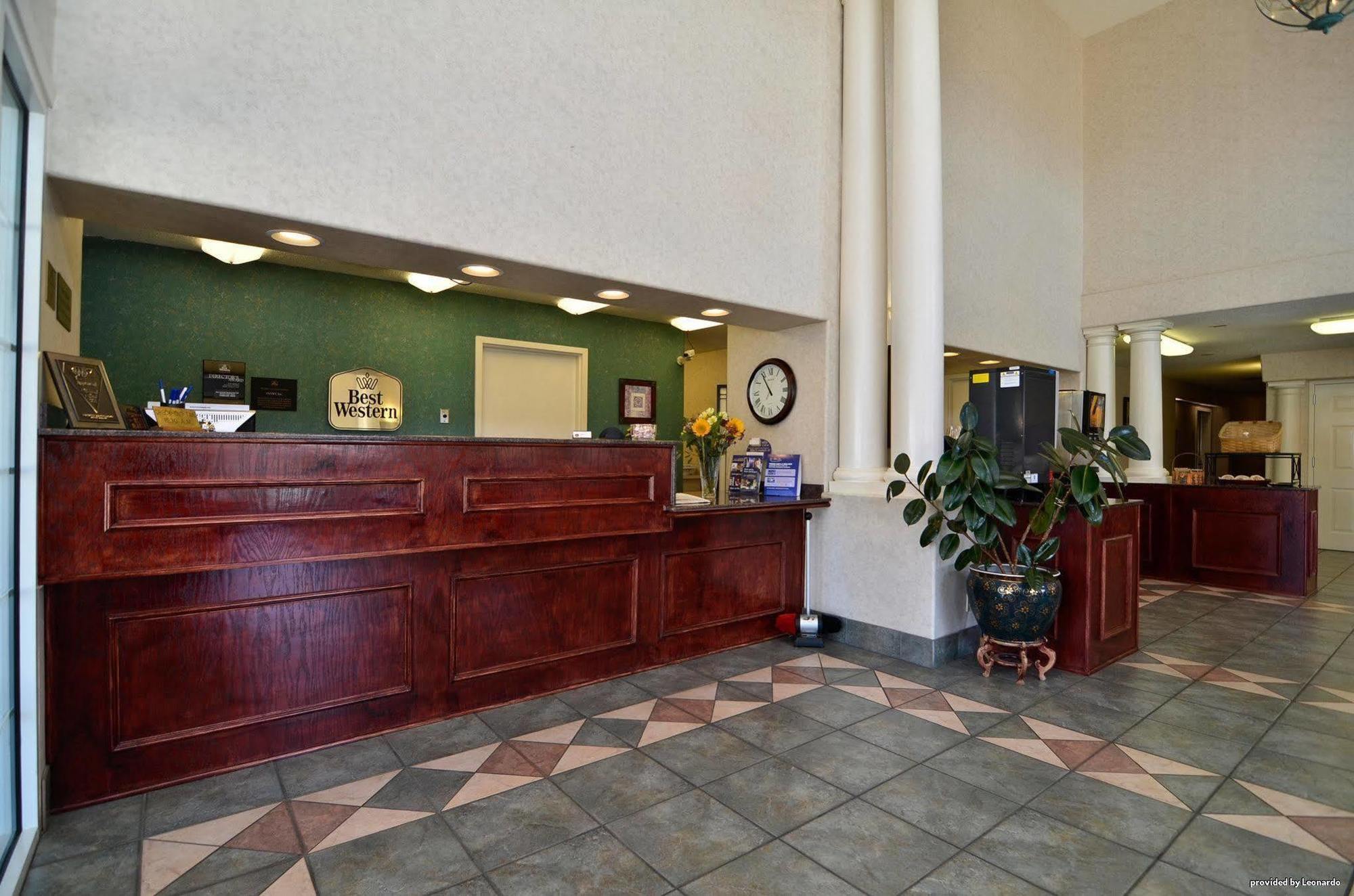 Best Western Marble Falls Inn Bagian luar foto