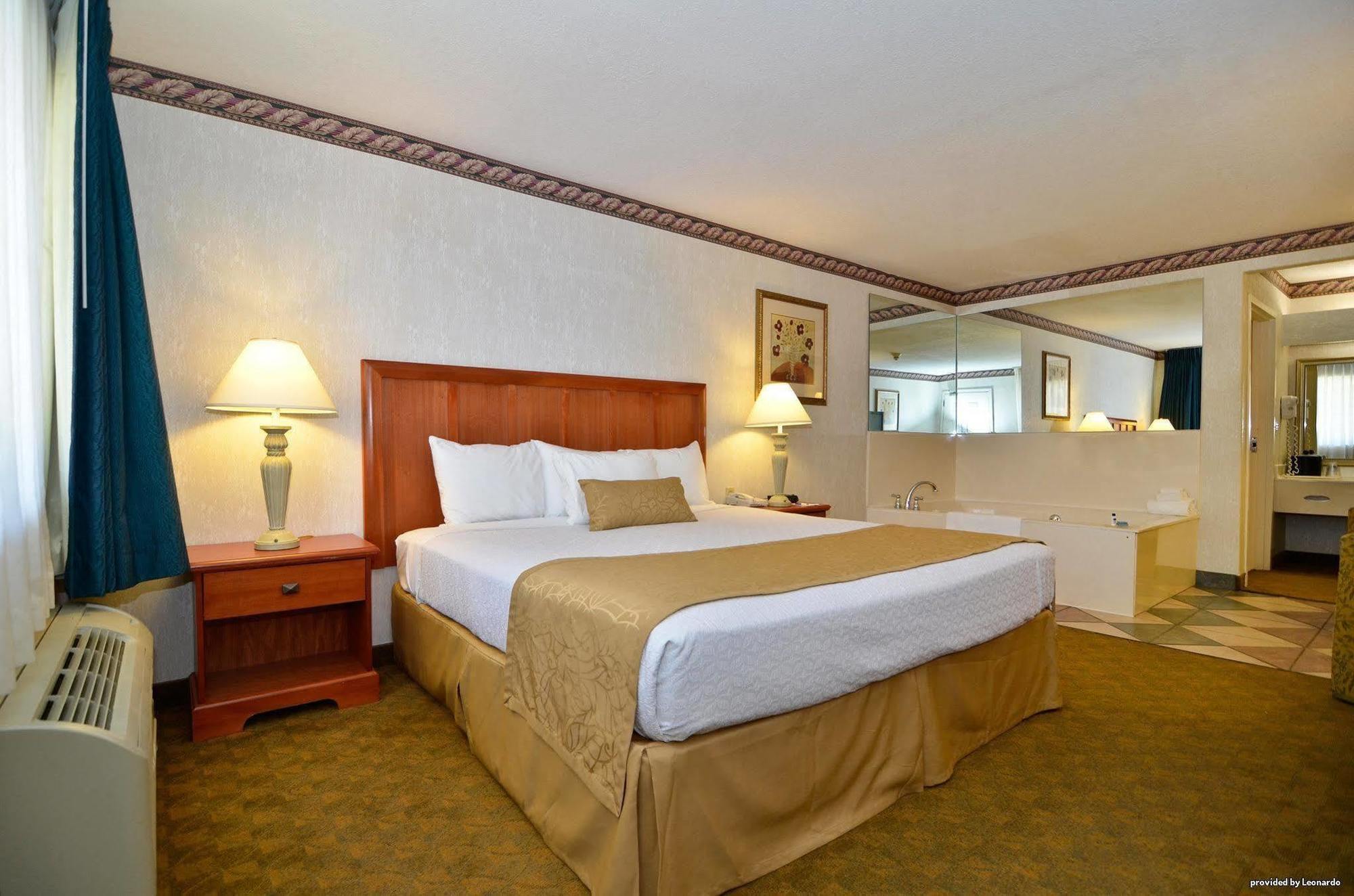 Best Western Marble Falls Inn Bagian luar foto