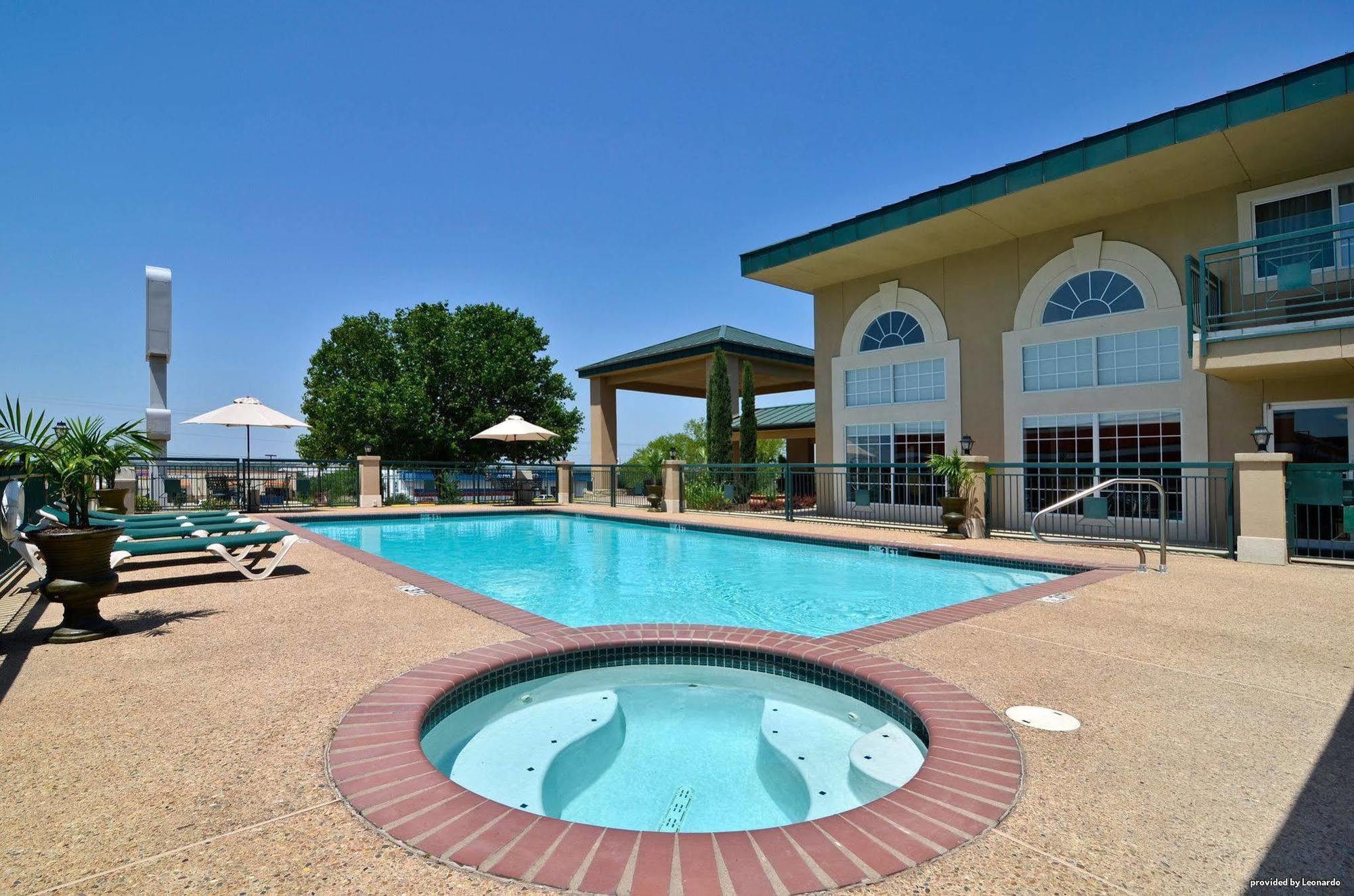 Best Western Marble Falls Inn Bagian luar foto