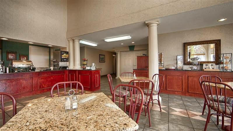 Best Western Marble Falls Inn Bagian luar foto